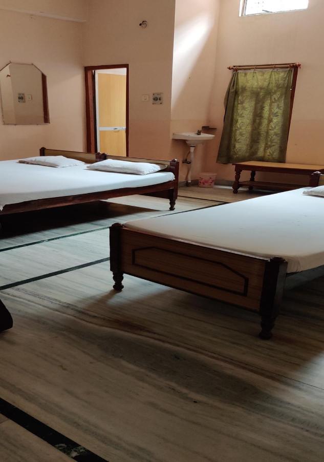 Hotel Krishan Kanhiya Jaunpur Zewnętrze zdjęcie